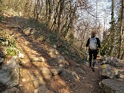 13 Scegliamo in salita il sent. 505-variante bassa a dx